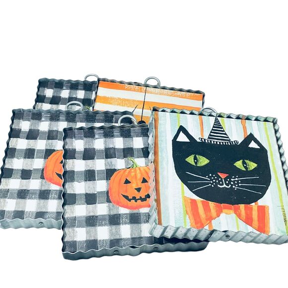 The Round Top Collection Mini Gallery Halloween Spider Metal Print Sz 6x6x1 - Picture 2 of 9